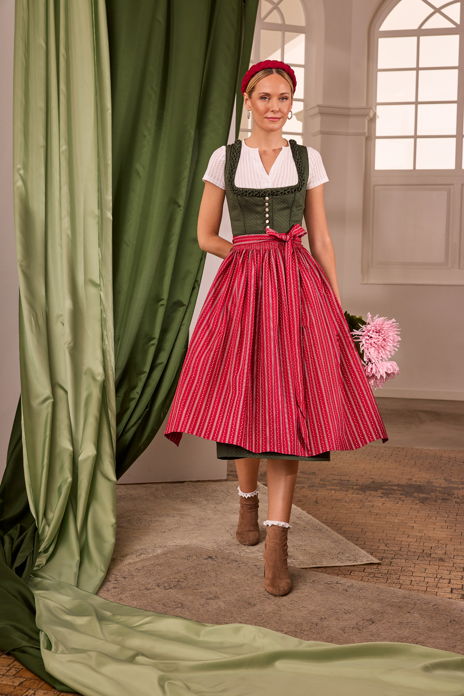 Dirndl Luna R80 #2